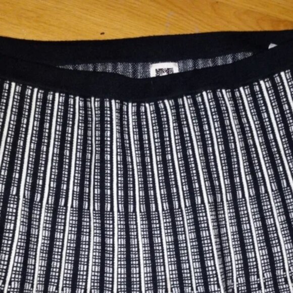 ANN KLEIN Black White Flared Knit Skirt Graphic Pattern Size Large - Picture 5 of 7